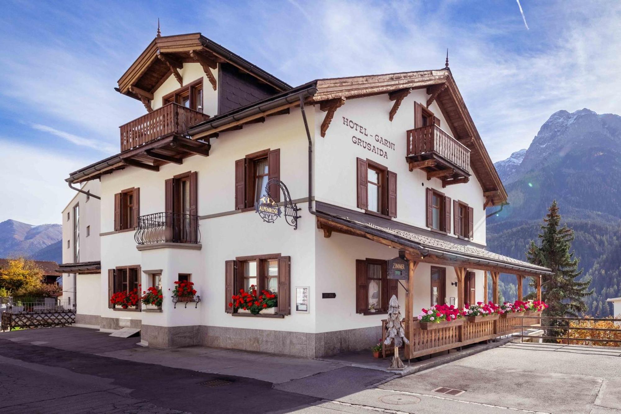 Garni Alpenrose - Grusaida Scuol Exterior foto